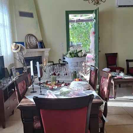 Country Villa Athéras